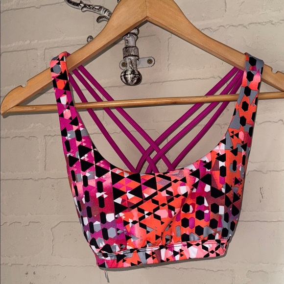 Victorias Secret sports bra non padded padding small mesh lined criss cross back - Picture 2 of 5